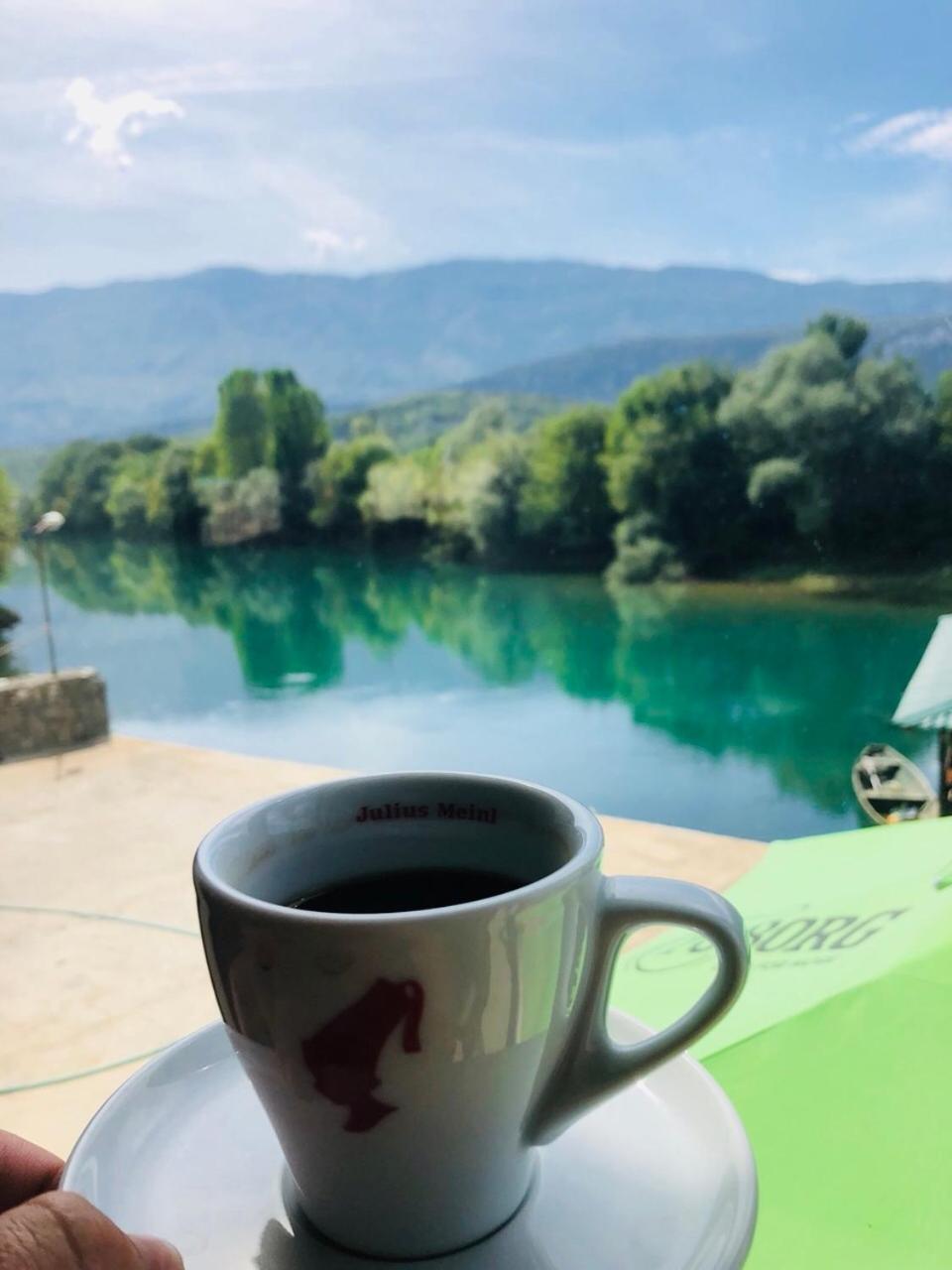 Splav "Slap" - Bungalovi Danilovgrad エクステリア 写真