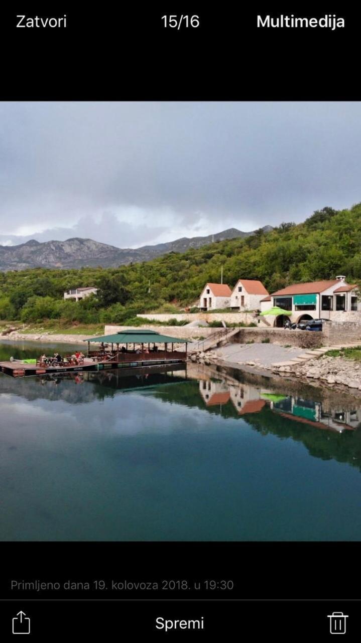 Splav "Slap" - Bungalovi Danilovgrad エクステリア 写真